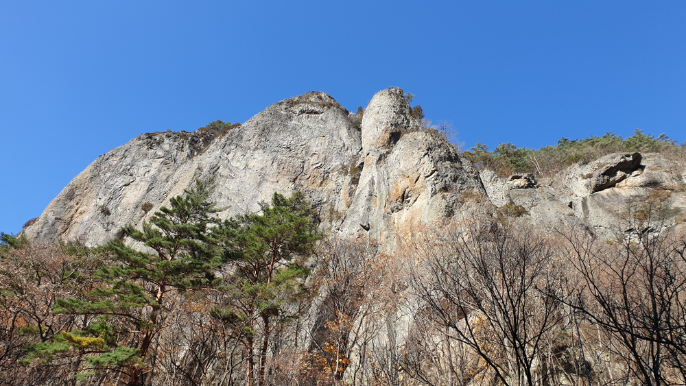 Naejangsan National Park fall foliage and reflection