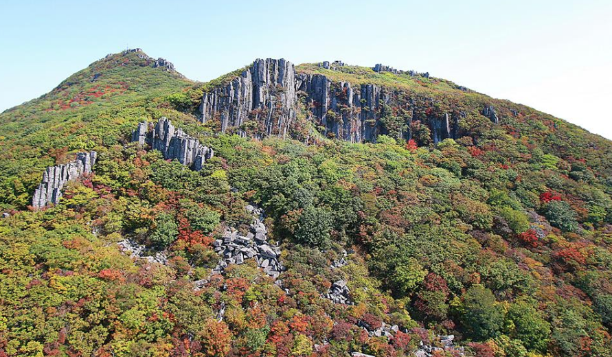 Naejangsan National Park fall foliage and reflection