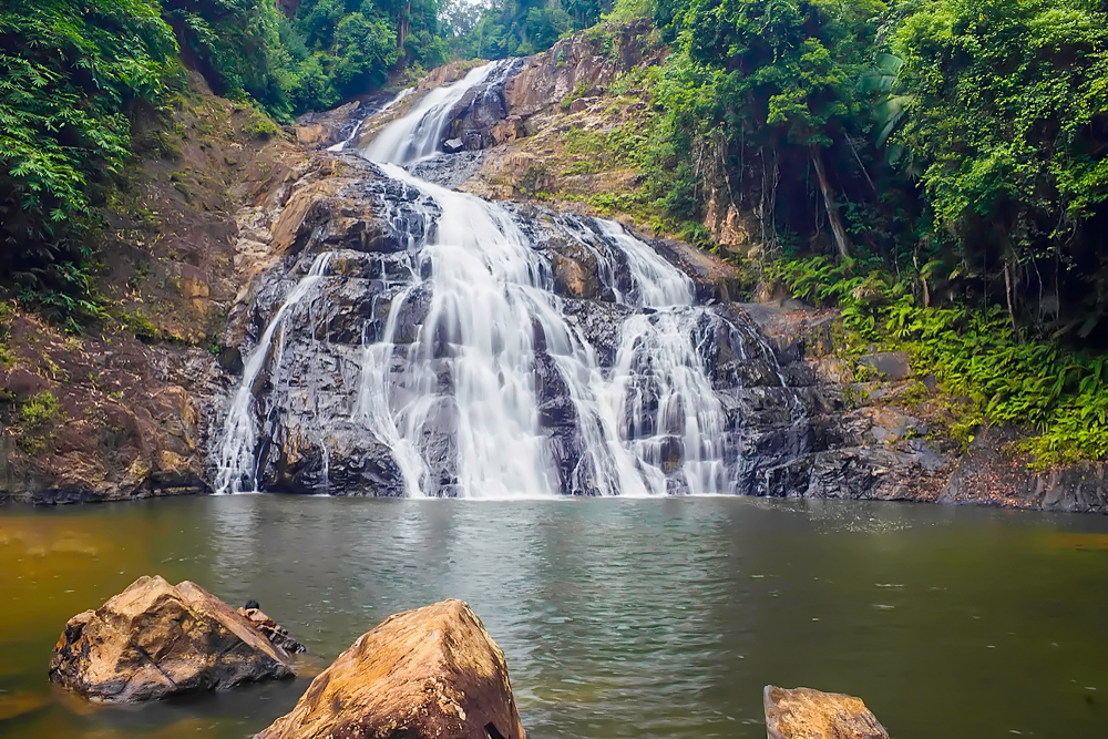 Takah-tinggi-waterfall-in-Endau-Rompin